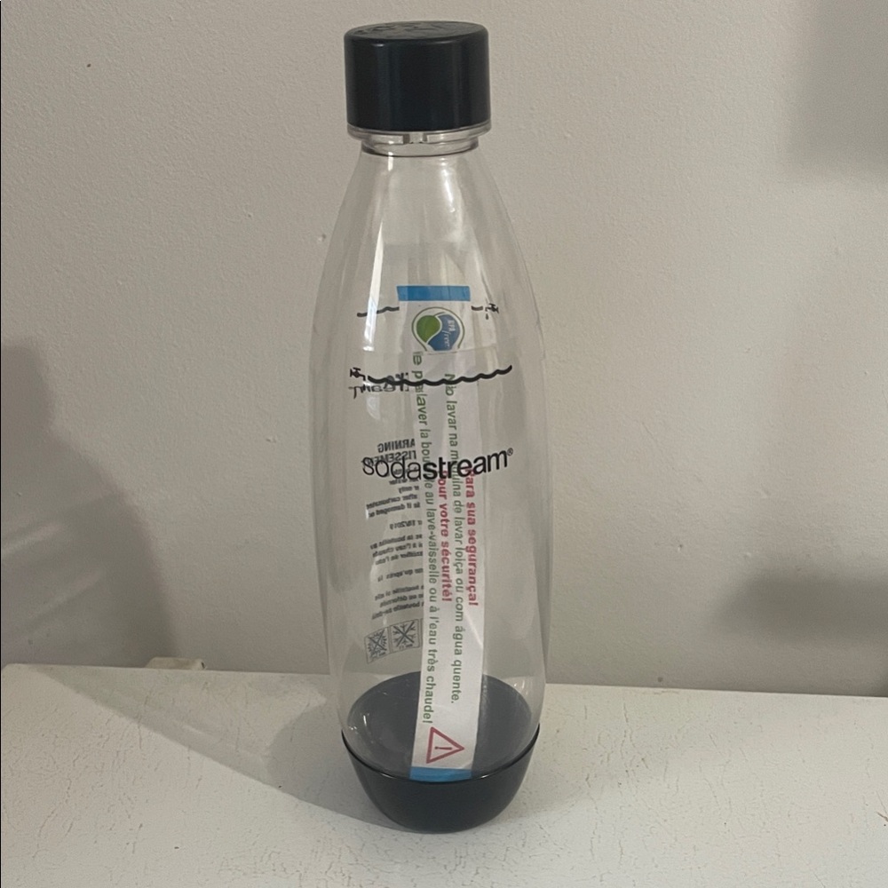 SodaStream Reusable Sparkling Water Bottle - Black